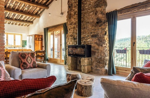 Oden House | Restored 12th-century farmhouse in Pre-Pyrenees