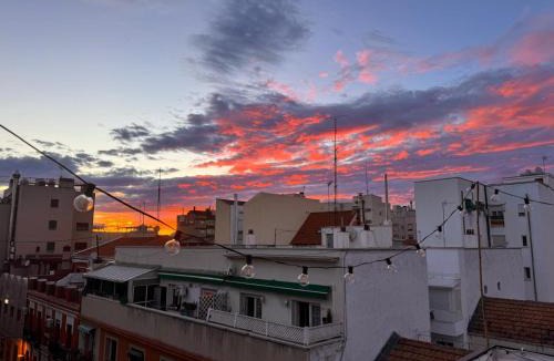 Cuatro Caminos Apartment | Rooftop Bernabeu Retreat