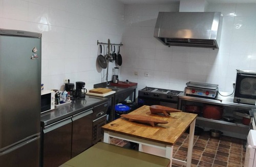 Villarrubia de Santiago Apartment | Room 3 with Private Garden - El Sueño De Lucrecia, Toledo