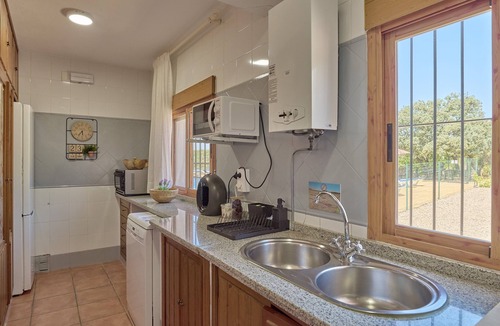 Hornachuelos House | Rural House El Mirador with Pool, Barbecue, Mountain Views & Wi-Fi in Natural Park
