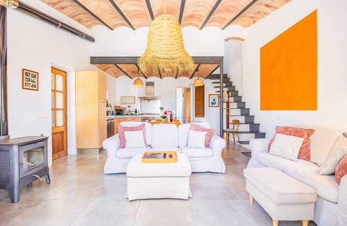 Biniaraix Villa | Rural House "Els Abats" with Garden and Wi-Fi