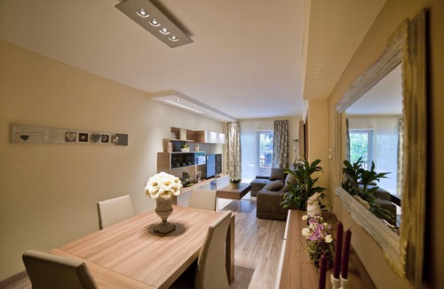 El Baix Guinardo Apartment | Sagrada Familia Deluxe