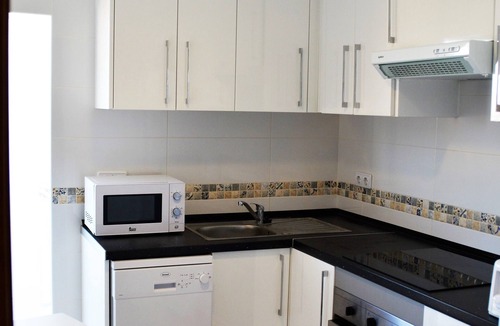 Salou City Centre Apartment | Salou city center, ocean view, beachfront, 3 bedrooms, 2 bathrooms, 2 toilets, air conditioning, elevator, parking, Port Aventura