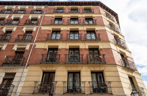 Trafalgar Apartment | Sandoval - Superior 1 Bedroom with Sofa Bed
