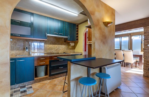 Moana Apartment | Sea, Mountains, and Unforgettable Sunsets