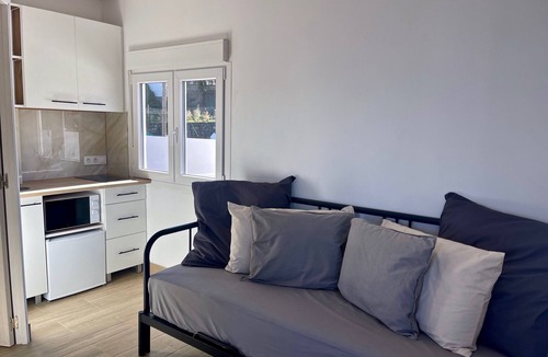 Montijos Apartment | Sea View Apt5 Finca TenDays Orotava with Ocean View, Wi-Fi, and Air Conditioning