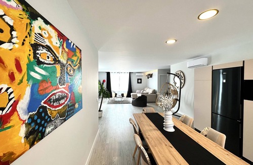 Vilanova Apartment | SEMILOFT KENZO - Madia Levas