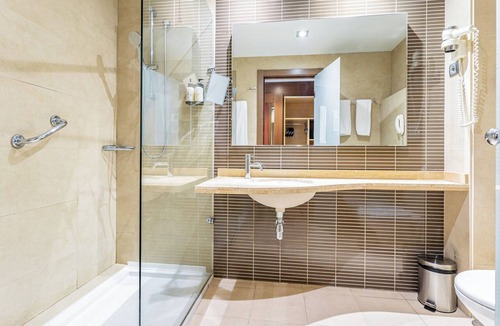 Pinto Hotel | Sercotel Las Artes Pinto