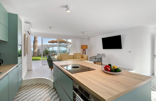 Maspalomas House | Sierra Del Mar – 12 Guests, Sea View, Private Pool, Wi-Fi