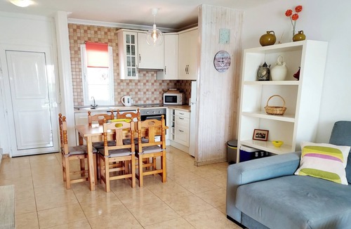 Los Mojones Apartment | Spacious and comfortable 2 bed apartment on quiet resort in Puerto Del Carmen