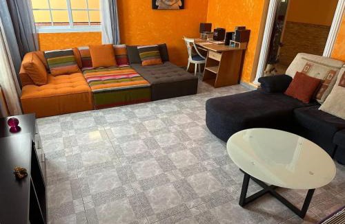 El Tablero House | Spacious house near El Tablero with fenced garden
