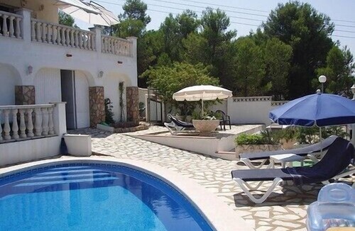 L'Escala Villa | Spacious villa, private pool, sea/mountain view, near beach, airco , free wifi