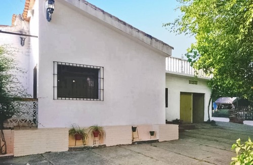 Cordoba House | Spend an idyllic holiday in a holiday home just outside Cordoba.