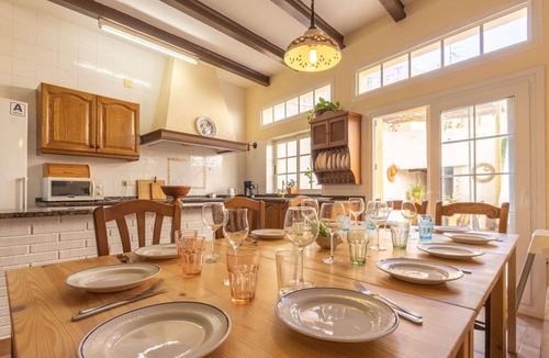 Roda de Bara House | Stunning private villa for 11 guests with WIFI, TV, terrace and pets allowed
