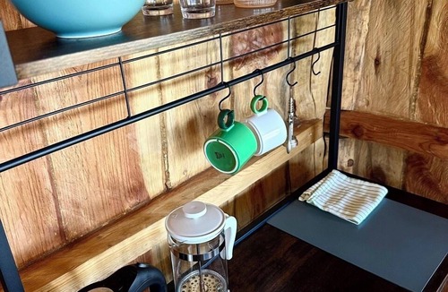 Dosrius Cabin | Stylish cabin in the woods, close to city and beach