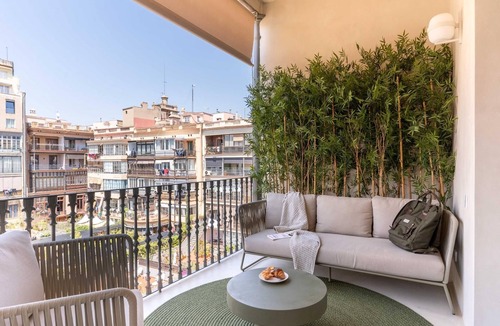 Dreta de l'Eixample Apartment | Superior 3 bedroom apartment with terrace