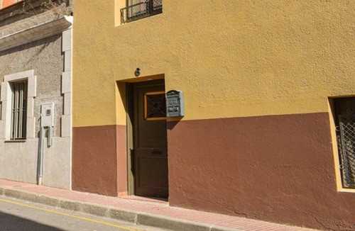Sant Feliu de Guixols Apartment | Sweet Dreams. Luminous with balcony, centrally located, ideal for couples and families (2-4 pax).