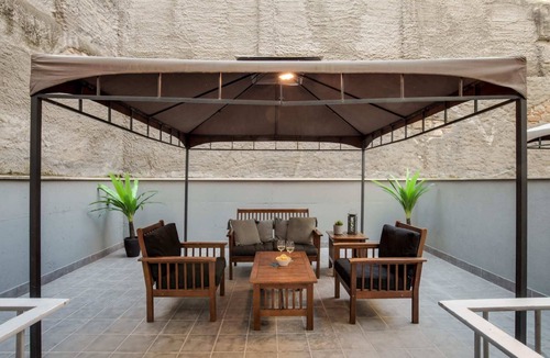 Hostafrancs Apartment | Sweett | Callao II - Four Bedroom Apartment, Sleeps 8