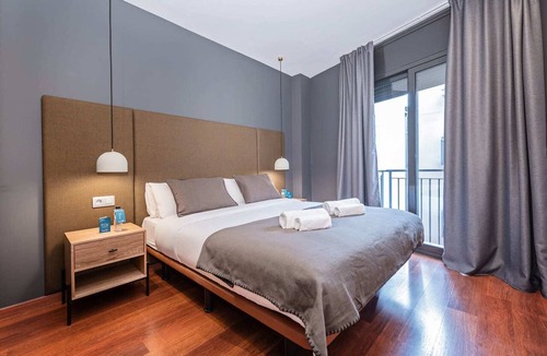 Esquerra de l'Eixample Apartment | Sweett | Roma 6A - Three Bedroom Apartment, Sleeps 6