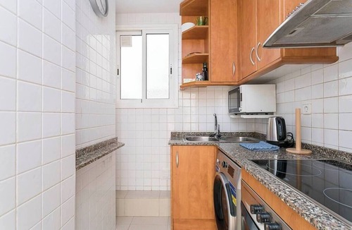 Sants Apartment | Take a breath and enjoy a glass of wine in this chic and tranquil modern apartment in Sants.