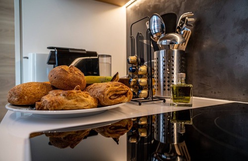Centro Comercial House | Tendillas Suites