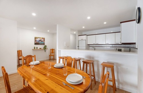Los Cristianos Apartment | Tomasol Vacation Apartment with Sea Views, Private Terrace, and Wi-Fi