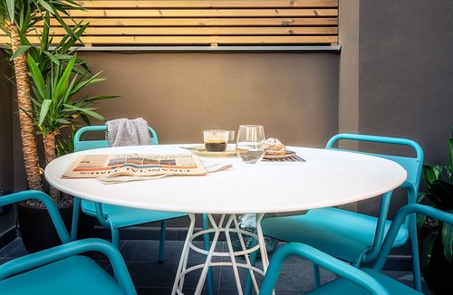 Sants Apartment | TOP CLASS 2 BDR NEW | Terrace | Metro | Wifi | Elevator | Bike room | Sleeps 4