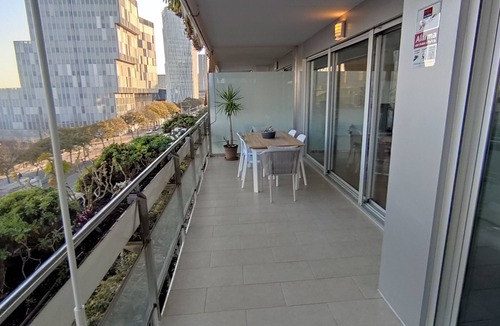 Barcelona Condo | Top comfort - Beach 3-bedroom apartment in Barcelona minutes from the beach!