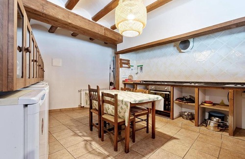 Rojals House | Townhouse in Rojals