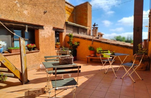 Rojals House | Townhouse in Rojals
