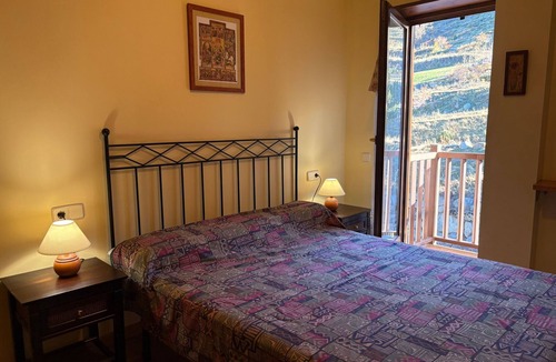 Pla de l'Ermita Apartment | Triplex Erta 8 mit Dachgeschoss und ausgezeichneter Aussicht Vall de Boí by Interhome