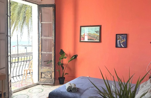 Premia de Mar Ski Chalet | Typical Catalan house with sea view