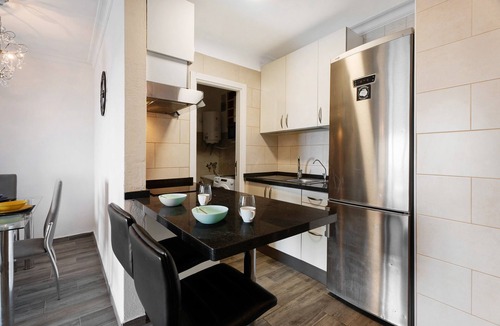 Tabaiba Apartment | Vacation Apartment 'Jardines Del Mar Ocean View' with Sea View, Shared Pool and Wi-Fi