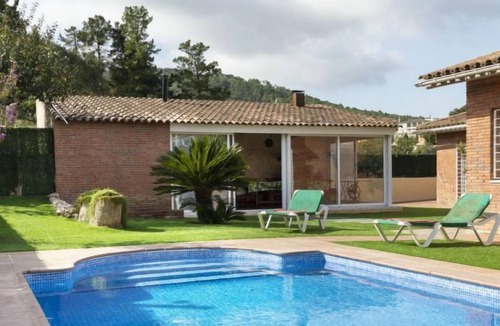Mont Barbat House | Vacation home San Roca in Tordera - 14 persons, 5 bedrooms