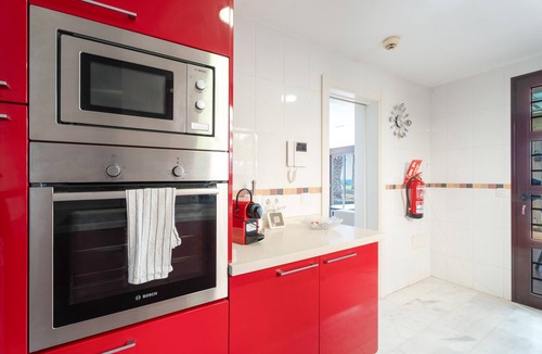 San Miguel de Abona Villa | Vacation Villa 'Spacious Laurisilva' with Sea View, Wi-Fi and Air Conditioning