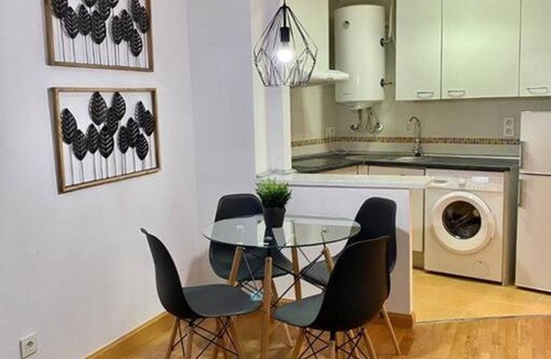 Villa de Vallecas Apartment | Valleca Tren Sierra Guadalupe 2 (1 bedroom apartment)