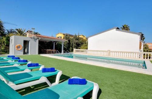 Ses Cadenes Villa | Villa Can Benavent By Slow Villas