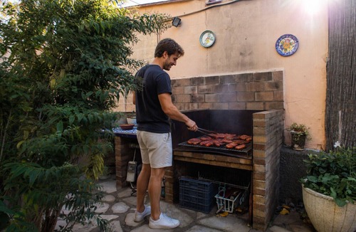 L'Eliana Ski Chalet | Villa Citrus Garden | 5 Guests | Pool & BBQ