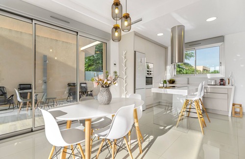 Pueblo Latino Villa | Villa 'Del Mar 16' with Sea View, Wi-Fi and Air Conditioning