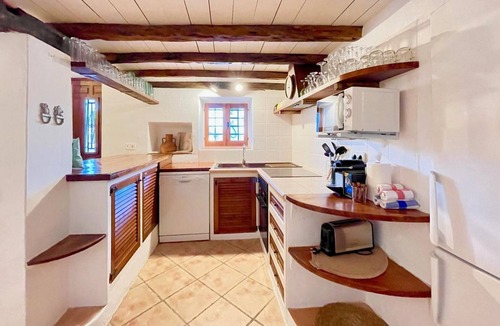 Sant Josep de sa Talaia Villa | Villa 'El Palau De Can Sergent' with Mountain View, Wi-Fi and Air Conditioning