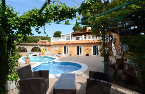 La Torre Vella Villa | VILLA FLOROSA