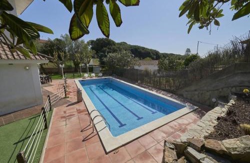 Sant Andreu de Llavaneres House | Villa Julia | 14pax. 5' sea & train