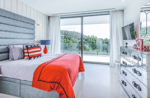 Cap Martinet Villa | Villa Lyla - Five Bedroom Villa, Sleeps 10