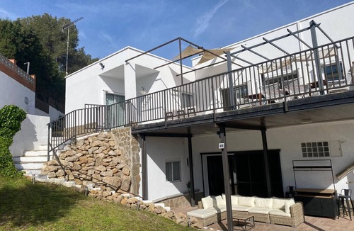 Olivella Villa | Villa Maioli, spectacular house with swimming pool and private garden near Sitges