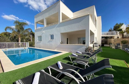 Santa Eulalia del Rio House | Villa Romeo near Talamanca Beach and Ibiza Town