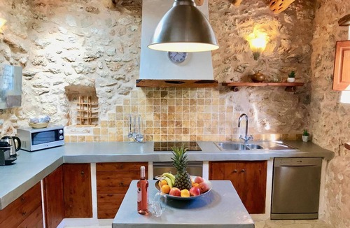 Sant Josep de sa Talaia Villa | Villa 'Sa Paissa De Can Sergent' with Mountain Views, Wi-Fi, and Air Conditioning