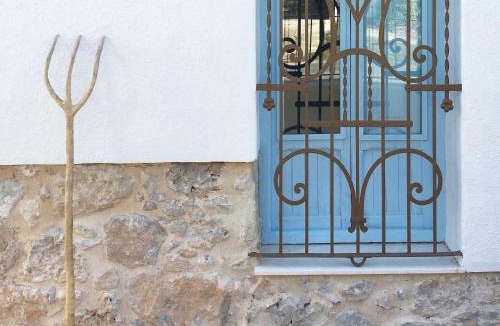 Requena House | Villa Serrano, La casa rural de los mil suelos