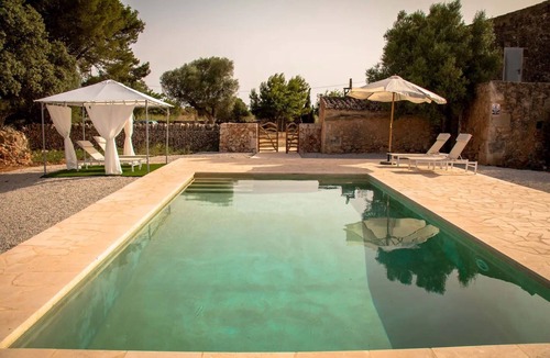 Es Palmer Villa | Villa 'Son Vela' with Private Pool, Wi-Fi and Air Conditioning