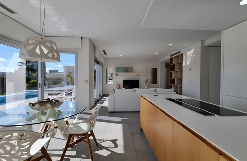Lo Rufete Villa | Villa 'Tipuana 7' with Sea View, Wi-Fi and Air Conditioning