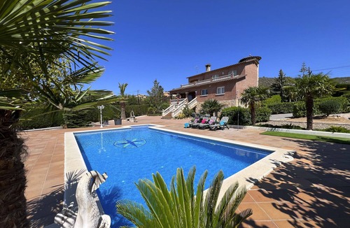 Sant Jaume dels Domenys Villa | Villa Torreón - Gran piscina y jardín, Comedor exterior, Barbacoa